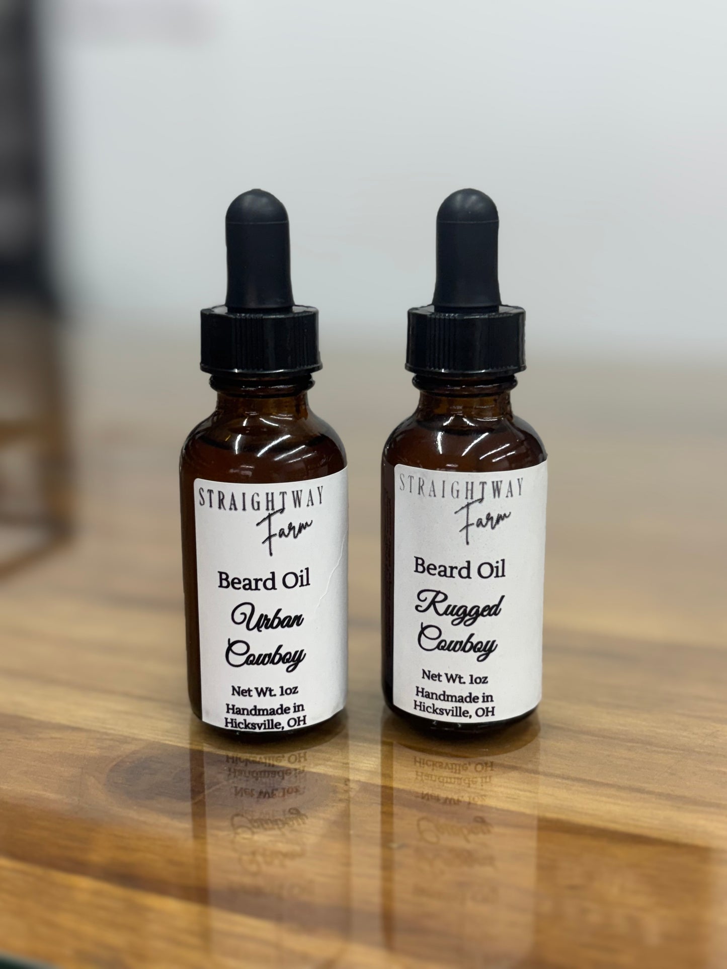 The best beard oil, for a soft tameable beard. Great Fathers Gift for the outdoor, rugged guy, or the business classy guy.