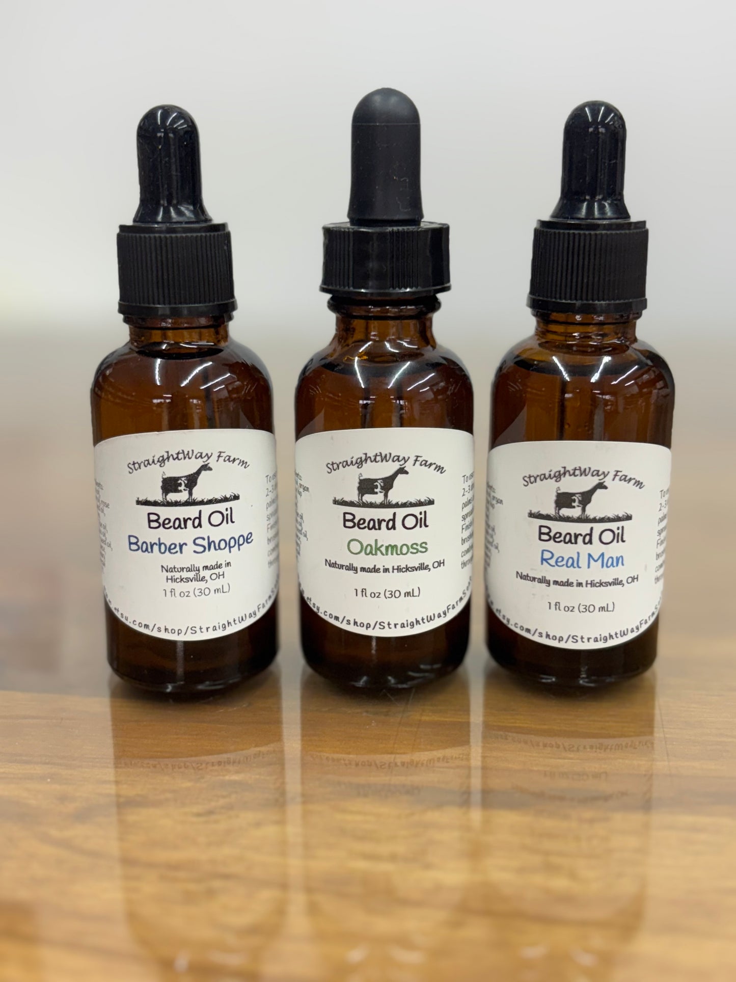 Natural beard oil with Argan oil, Jojoba oil, evening primrose oil. Helps grow, strengthen, your beard and relieves itchy dry skin.