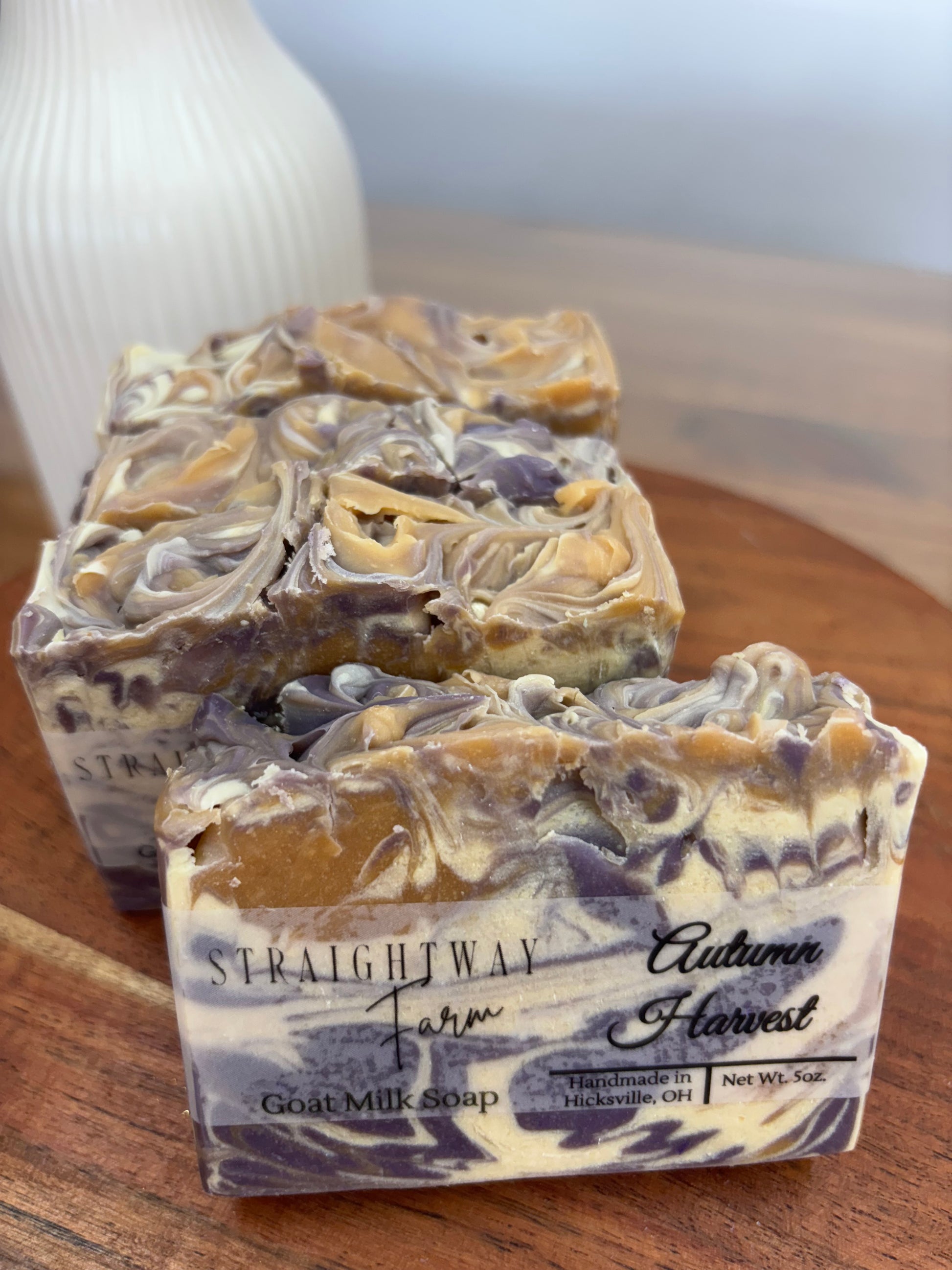 The best goat milk soap. Helps heal eczema, psoriasis, and other skin issues. Hydrate your skin instead of stripping the oil off of your skin like big box or soaps. Natural soap, no harsh chemicals. Fall scented soaps. Autumn Fig Harvest